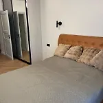 Cozy 2 -room In The Center Of - Lacplesa Daire