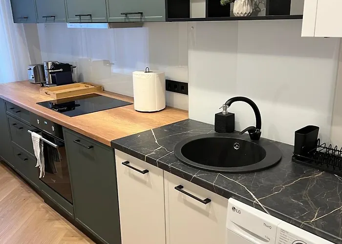 Cozy 2 -room In The Center Of - Lacplesa Apartment *